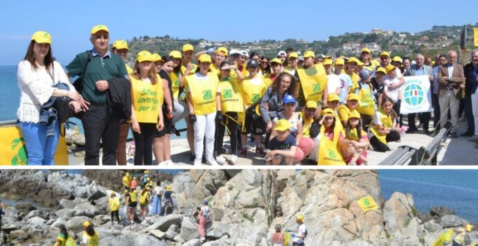 A Ricadi oltre 200 studenti impegnati nella pulizia della spiaggia di Santa Maria