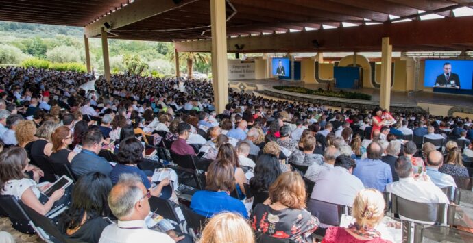 A Francavilla Angitola la tre giorni di congresso dei Testimoni di Geova