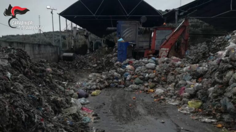 Traffico illecito di rifiuti, 20 indagati e sequestri per 4 milioni di euro in Calabria -Video