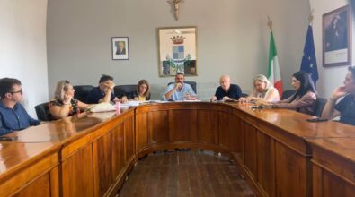 Comune di Tropea, il sindaco: «Revocare assessore Trecate? Non conosco la nota del questore»