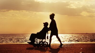 Pedane per disabili a Vibo Marina, Patania: «L’assessore Bruni venga qui»