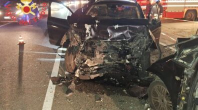 Grave incidente stradale sulla 106: il bilancio è di un morto e tre feriti