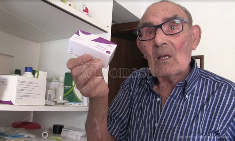 Vibo, l’appello di Raffaele: «Ho 85 anni, sono dializzato e la Croce rossa non mi porta più per la terapia» – Video