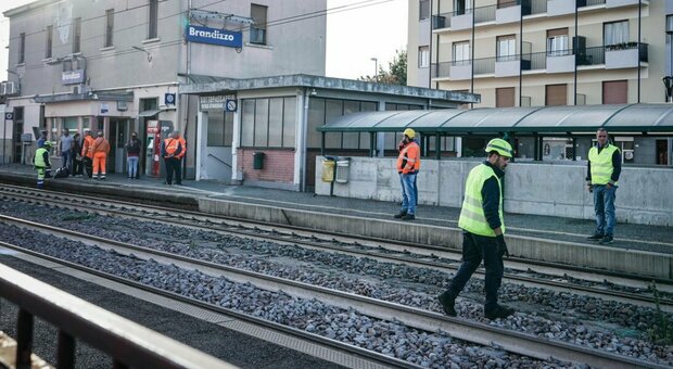 Operai travolti e uccisi da un treno in Piemonte, indagati due sopravvissuti