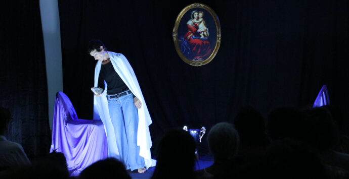 “Teatro d’aMare”, quattro giorni di spettacoli nei luoghi più suggestivi di Tropea – Video