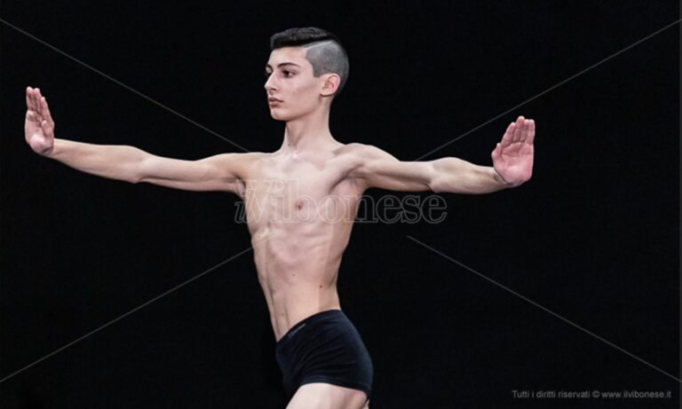 Da Vibo Marina a Ginevra, la passione per la danza premia Giuseppe La Gamba – Video