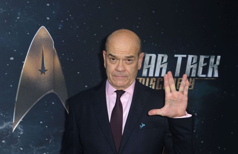 L’attore di “Star Trek” Robert Picardo rapito dalla bellezza di Serra San Bruno