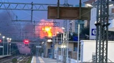 Incendi nel Vibonese, ripristinata la circolazione ferroviaria a Vibo-Pizzo