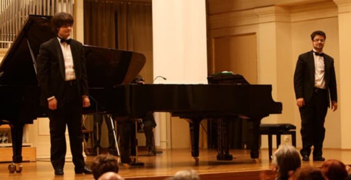 Vibo, tutto pronto per il concerto dei gemelli pianisti De Stefano