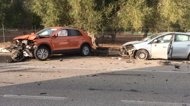 Scontro tra due auto a Nicotera Marina, un ferito grave