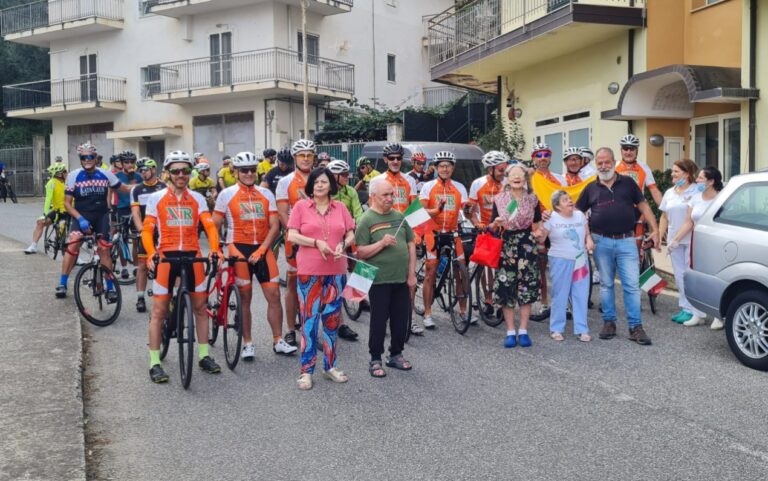 Monterosso, oltre cento partecipanti all’escursione ciclistica nella Valle dell’Angitola