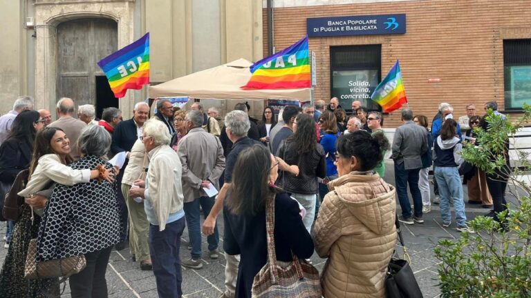 A Vibo si vuole la “Pace ora”: manifestazione contro le guerre