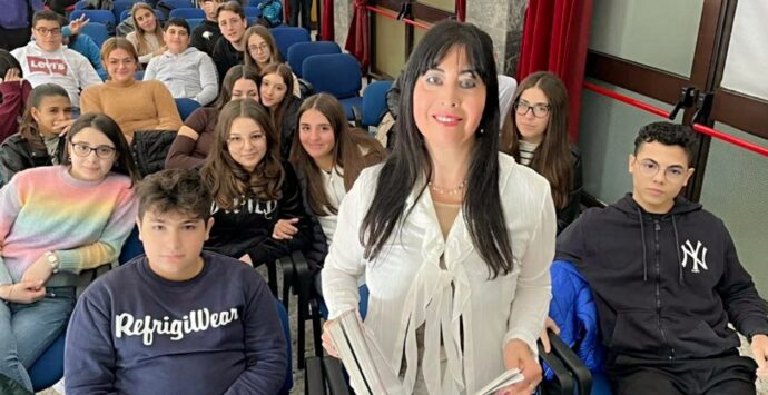 Lettura e libertà, al Liceo classico “Morelli” il laboratorio narrativo sulla Divina commedia