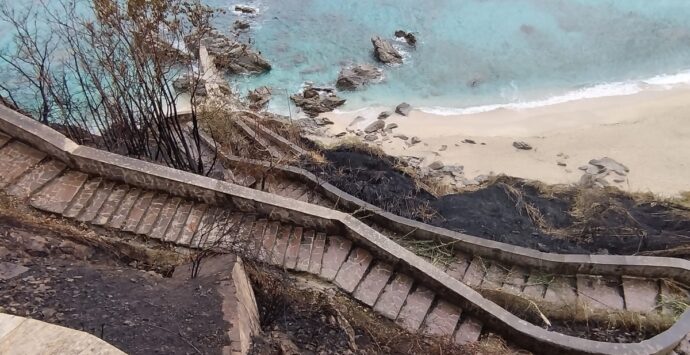 Parghelia, chiuso con ordinanza l’accesso spiaggia di Michelino