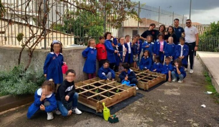 La scuola di Piscopio punta sul laboratorio di sostenibilità con gli orti didattici per gli alunni