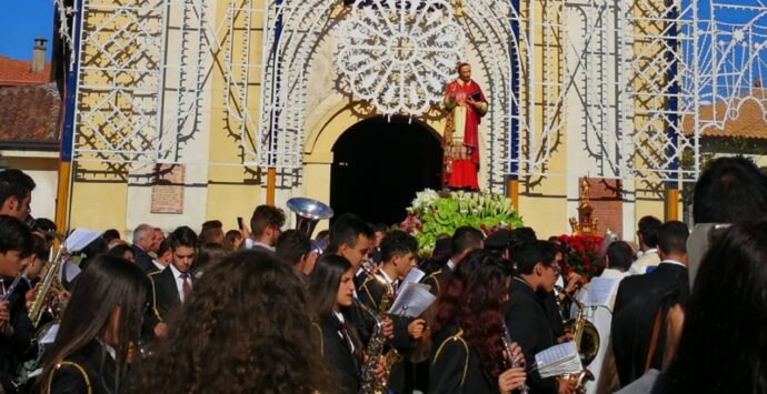 Zambrone, entrano nel vivo i festeggiamenti dedicati al patrono san Carlo