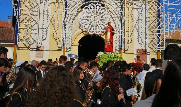 Zambrone, entrano nel vivo i festeggiamenti dedicati al patrono san Carlo