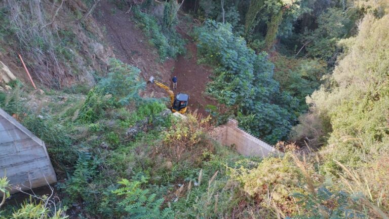 Vibo, San Pietro isolata da due anni: ruspe in azione per i lavori di messa in sicurezza