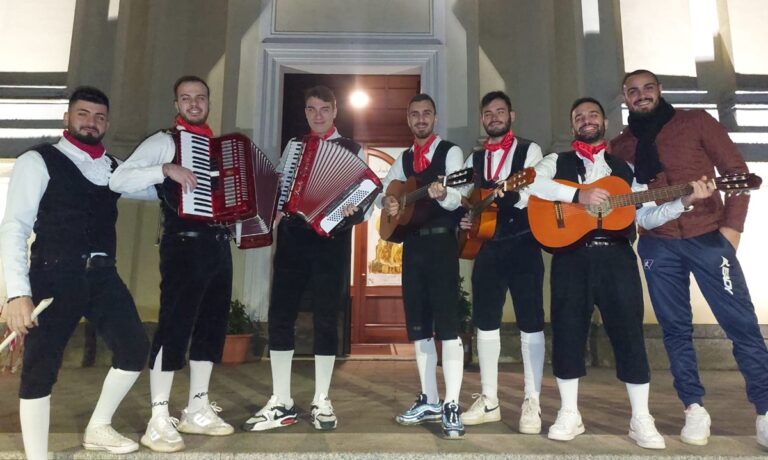 Sant’Onofrio rivive la magia del Natale con i suoni dei Novenari e la Santa messa