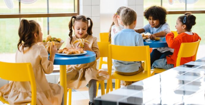 Zambrone, disco verde della giunta comunale per la diminuzione della tariffa della mensa scolastica. Ecco quanto si paga ora