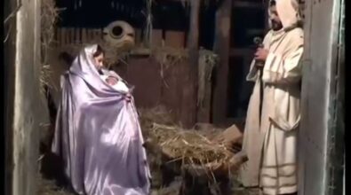 Presepe vivente Sorianello: teatro a cielo aperto per raccontare le scene della Natività – Video