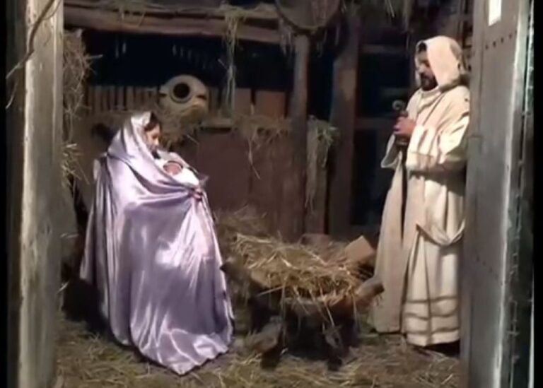 Presepe vivente Sorianello: teatro a cielo aperto per raccontare le scene della Natività – Video