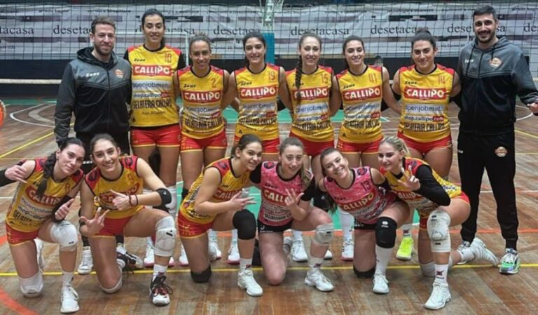 Volley, la Tonno Callipo vince a Cosenza e conferma la posizione in vetta alla classifica