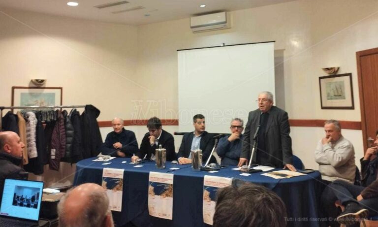 Convegno fronte progressista a Vibo Marina, Furci (M5s): «Poste le basi per cambiare registro»