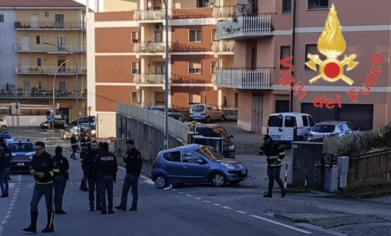 Incidente a Lamezia, giovane muore alla guida dell’auto