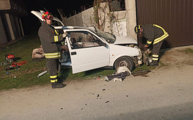 Due morti a Rosarno in un incidente, ragazza deceduta aveva festeggiato il compleanno