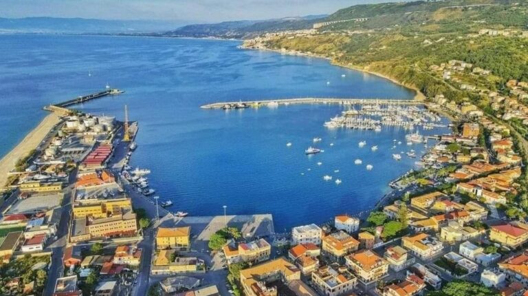 Porto di Vibo Marina: il CdS riassegna i lavori delle banchine alla prima ditta classificata