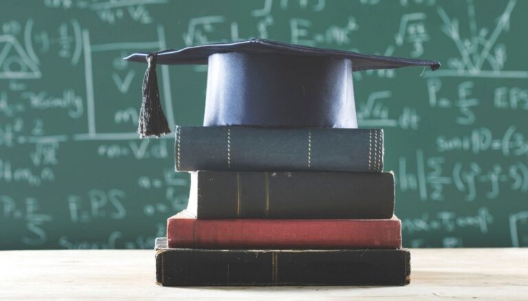 Rischi per le università calabresi: nel 2041 la perdita di iscritti sfiorerà il 25%