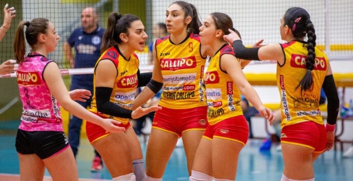 Volley femminile, per la Tonno Callipo 14esima vittoria contro S. Giovanni in Fiore e allungo in vetta