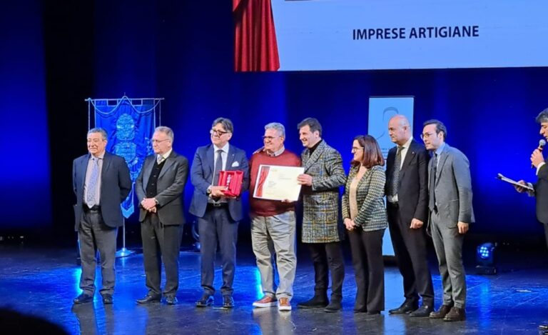 “Premio fedeltà al lavoro” per la storica gelateria di Pizzo “Ercole”