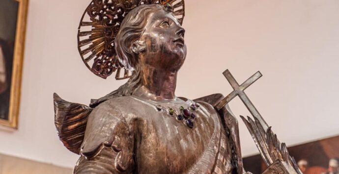 Tropea, la statua di Santa Domenica ritornerà al suo antico splendore