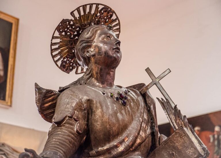 Tropea, la statua di Santa Domenica ritornerà al suo antico splendore