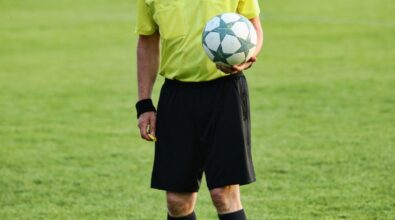 Botte e minacce all’arbitro durante una partita di calcio nel Vibonese, daspo per 7 giocatori