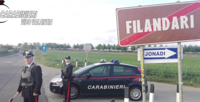Carabinieri in azione a Filandari alla ricerca di un cadavere