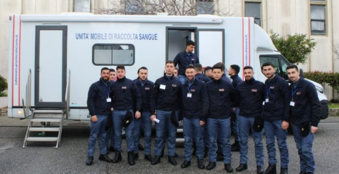 Scuola di Polizia, gli allievi agenti aderiscono alla “Maratona del donatore”