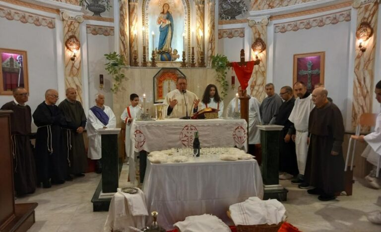 San Nicola de Legistis, i pazienti di Villa Arcobaleno protagonisti del rito della lavanda dei piedi
