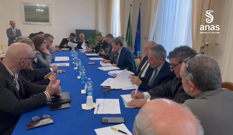 Viabilità nel Vibonese: tavolo tecnico in Prefettura tra Anas, sindaci e forze dell’ordine