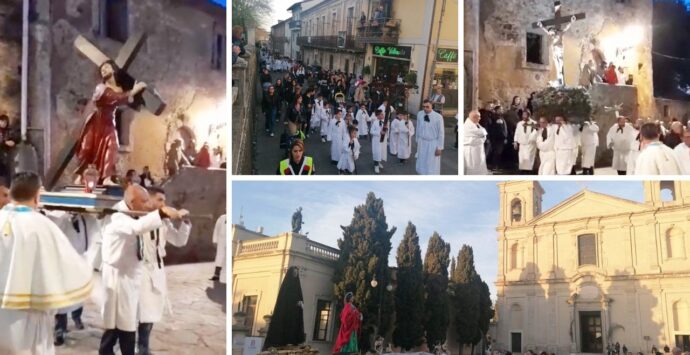 Le Vare, a Vibo fiumi di fedeli per la tradizionale processione del Venerdì Santo