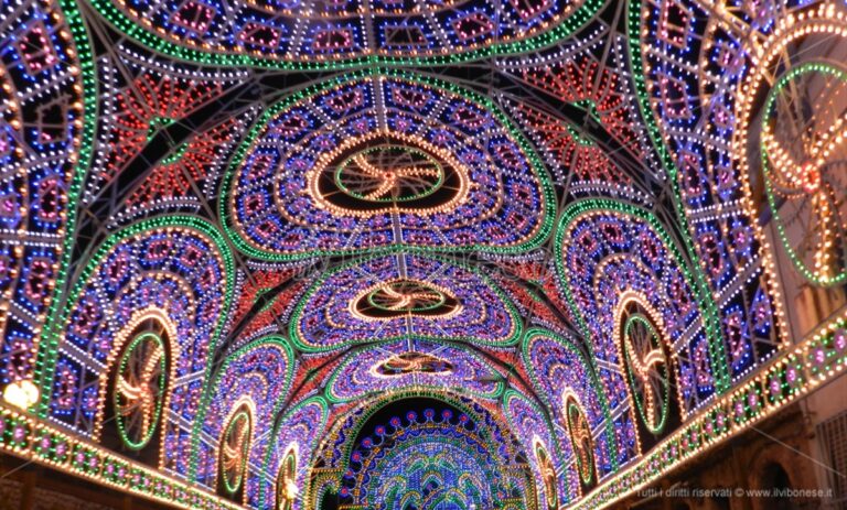 Le Luminarie di Cessaniti candidate a patrimonio immateriale dell’Unesco – Foto