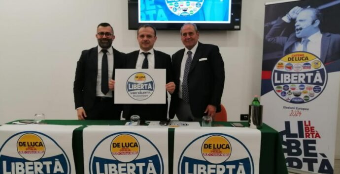 “Sud chiama Nord”, Cateno De Luca a Vibo per sostenere il candidato Muzzopappa