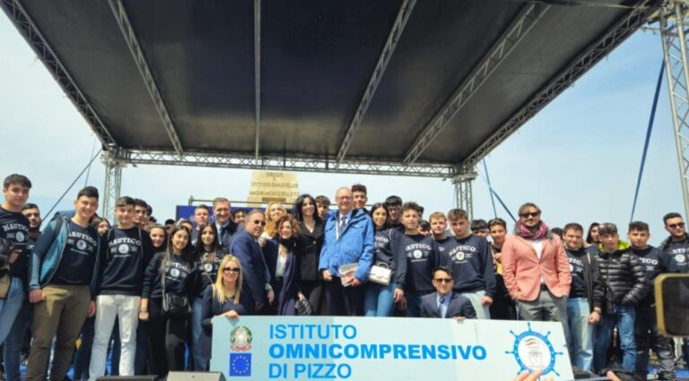 Gli studenti del Nautico di Pizzo celebrano la Giornata del mare e della cultura marinara