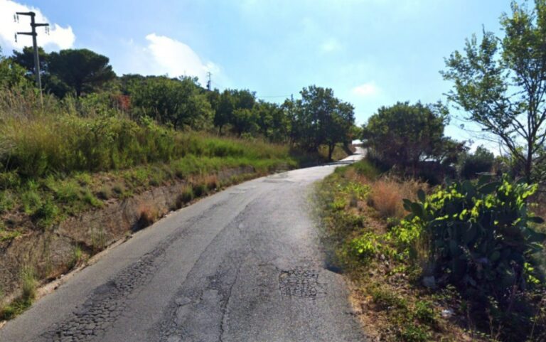 Lavori lungo la strada Caria-Brattirò: «Cruciale per lo sviluppo del territorio»