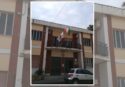 Maggioranza in crisi a Parghelia, Landro perde un altro consigliere. L’affondo dell’opposizione: «Gestione personalistica, si faccia un Consiglio»