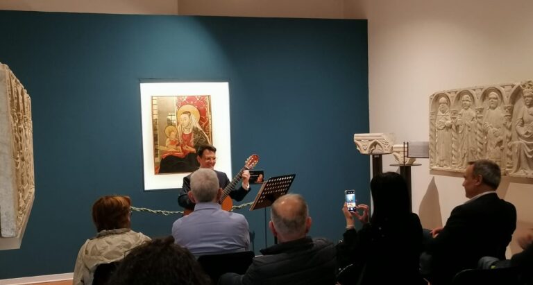 Mileto, al museo statale l’apprezzato concerto del maestro Enrico Vallone