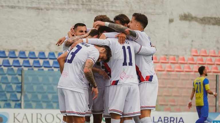 Serie D, quattro gol della Vibonese al Licata per chiudere la regular season