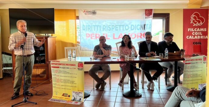 Parghelia, Filcams Cgil al fianco dei lavoratori del turismo: «La Regione sta sbagliando, servono tavoli di confronto» – Video
